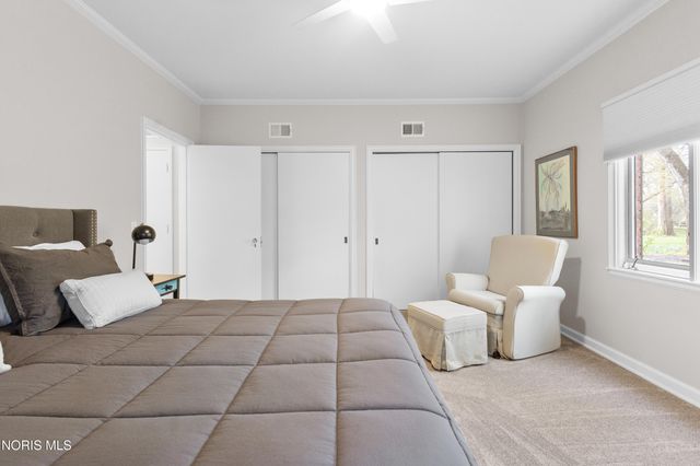4615 Brookside Road, Ottawa Hills, OH 43615