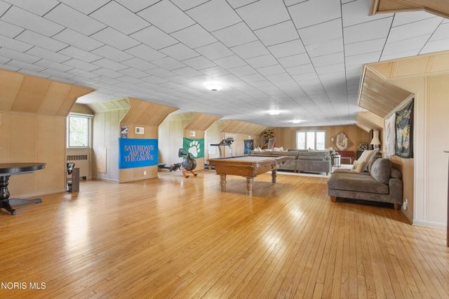 4615 Brookside Road, Ottawa Hills, OH 43615