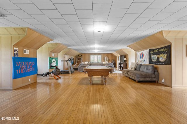 4615 Brookside Road, Ottawa Hills, OH 43615