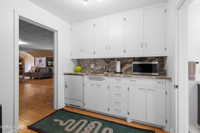 4615 Brookside Road, Ottawa Hills, OH 43615