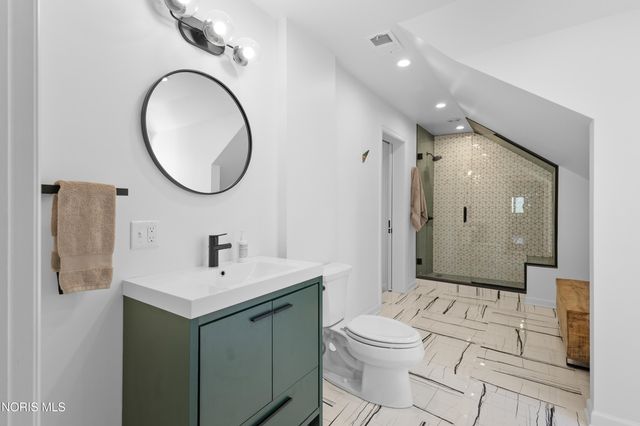4615 Brookside Road, Ottawa Hills, OH 43615