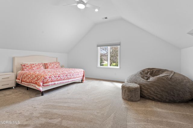 4615 Brookside Road, Ottawa Hills, OH 43615