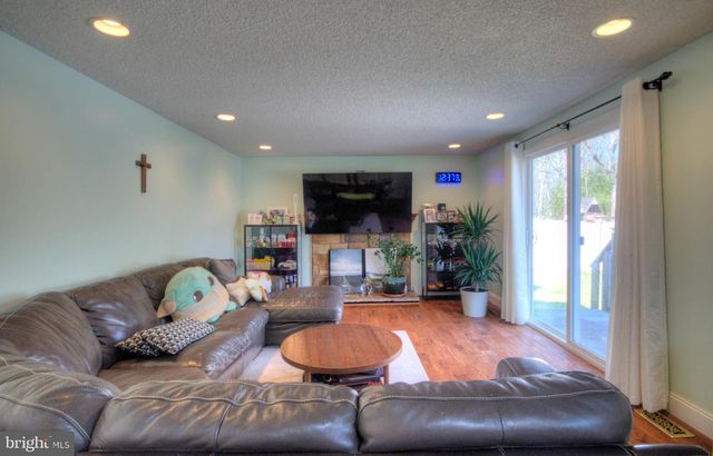 139 RAMSEY AVE, Marlton, NJ 08053