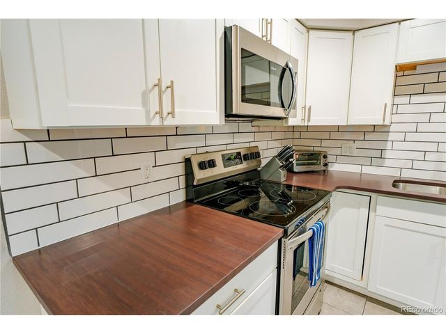 5643 W 67th Ave, Arvada, CO 80003
