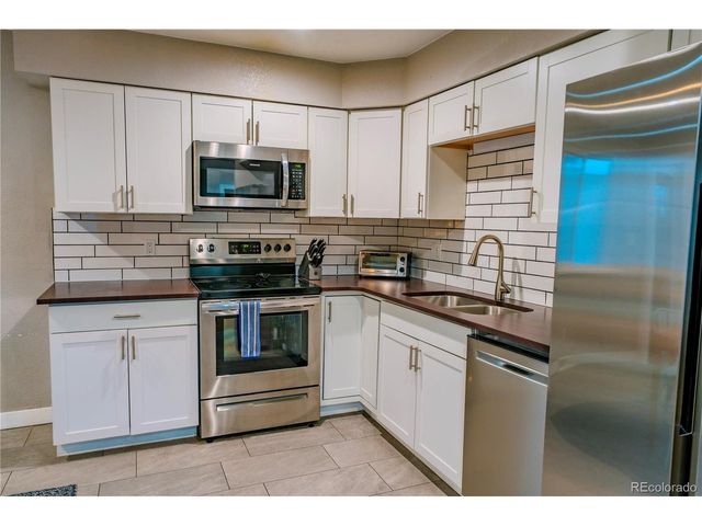 5643 W 67th Ave, Arvada, CO 80003