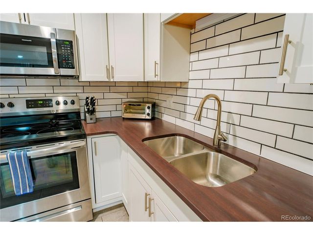 5643 W 67th Ave, Arvada, CO 80003
