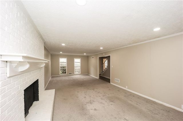 535 Westbridge Drive, Fayetteville, GA 30214