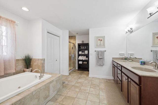 2067 Edgeview Drive, New Lenox, IL 60451