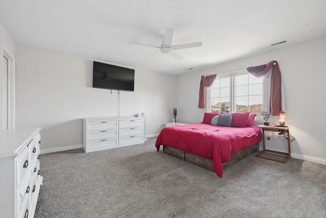 2067 Edgeview Drive, New Lenox, IL 60451