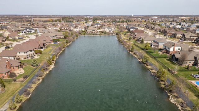 2067 Edgeview Drive, New Lenox, IL 60451