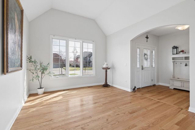 2067 Edgeview Drive, New Lenox, IL 60451