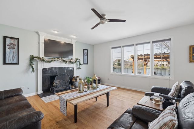 2067 Edgeview Drive, New Lenox, IL 60451