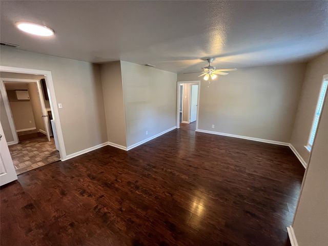 11302 Stallcup Drive, Dallas, TX 75228