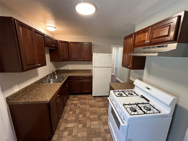 11302 Stallcup Drive, Dallas, TX 75228
