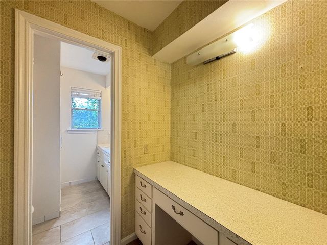 12342 Barryknoll Lane, Houston, TX 77024