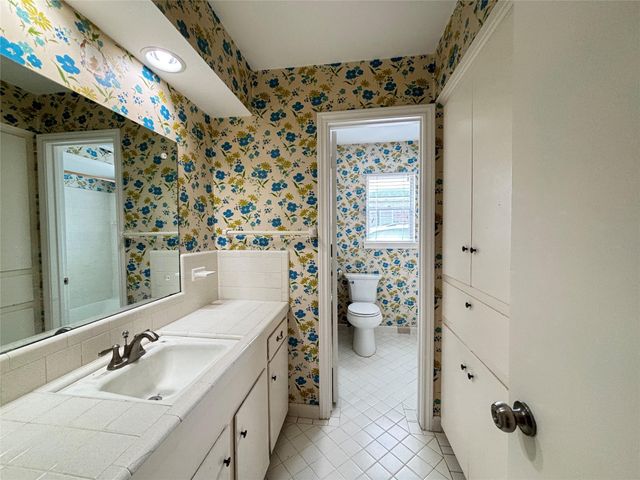 12342 Barryknoll Lane, Houston, TX 77024