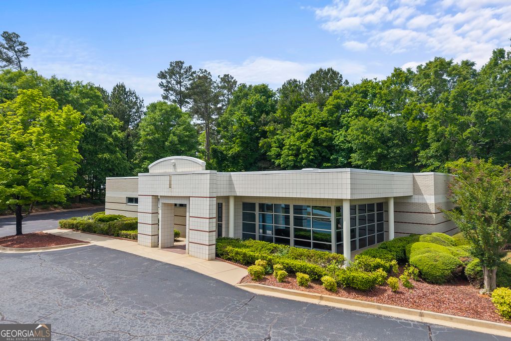 440 Hillcrest Drive EXECUTIVE OFFICE 2, Commerce, GA 30529 — exterior