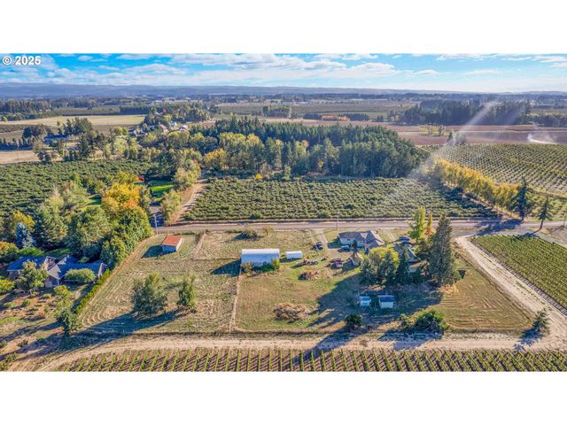 10787 S HEINZ Rd, Canby, OR 97013