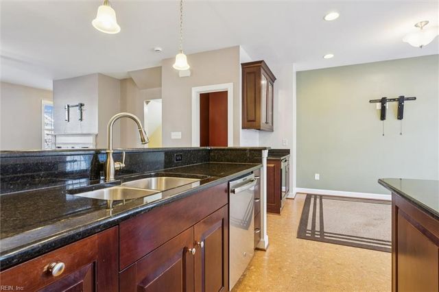 110 Peyton Randolph DR, Yorktown, VA 23692