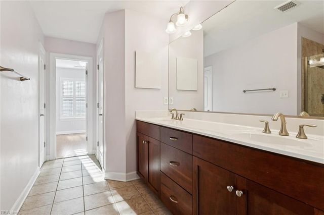 110 Peyton Randolph DR, Yorktown, VA 23692