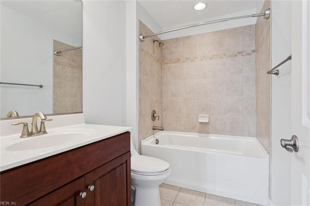 110 Peyton Randolph DR, Yorktown, VA 23692