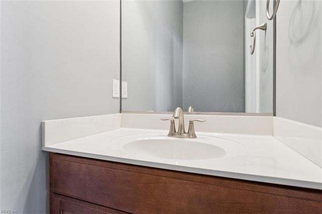 110 Peyton Randolph DR, Yorktown, VA 23692