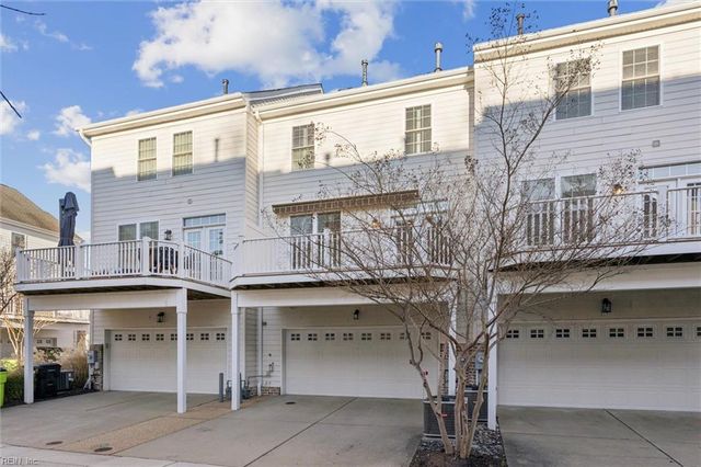 110 Peyton Randolph DR, Yorktown, VA 23692