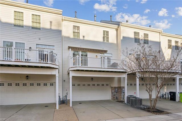 110 Peyton Randolph DR, Yorktown, VA 23692