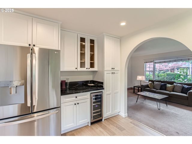 2900 Nw 111TH Ct, Portland, OR 97229