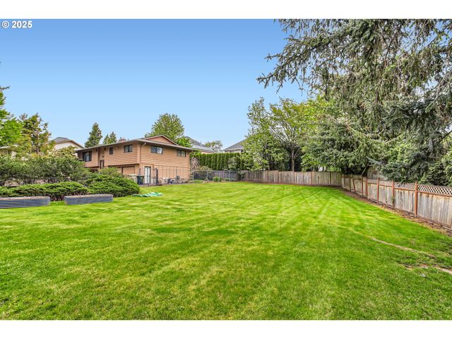 2900 Nw 111TH Ct, Portland, OR 97229