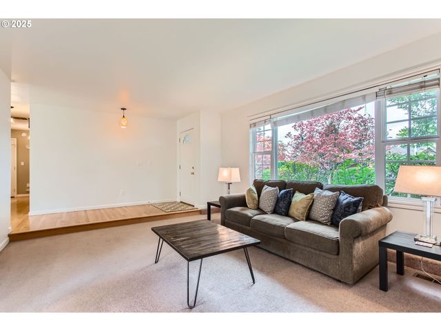 2900 Nw 111TH Ct, Portland, OR 97229