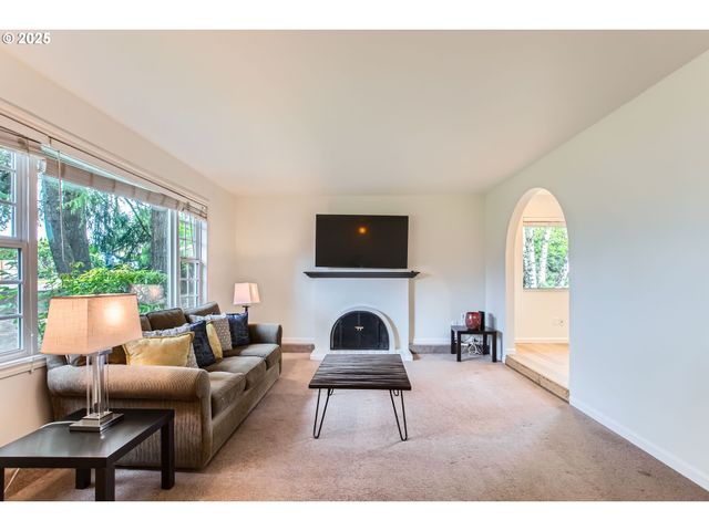 2900 Nw 111TH Ct, Portland, OR 97229