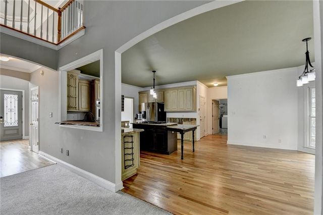 1015 ROWE OAK Circle, Lawrenceville, GA 30043