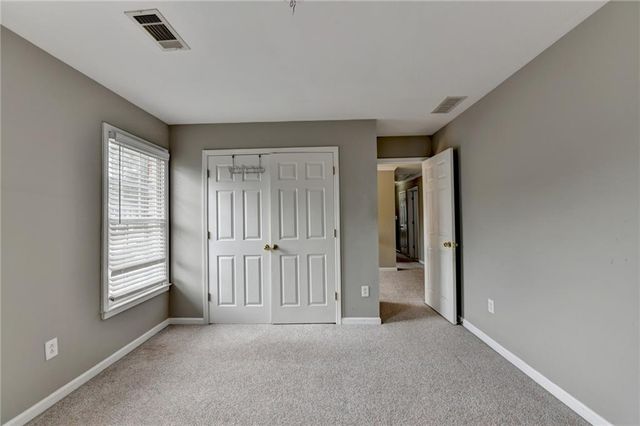 1015 ROWE OAK Circle, Lawrenceville, GA 30043