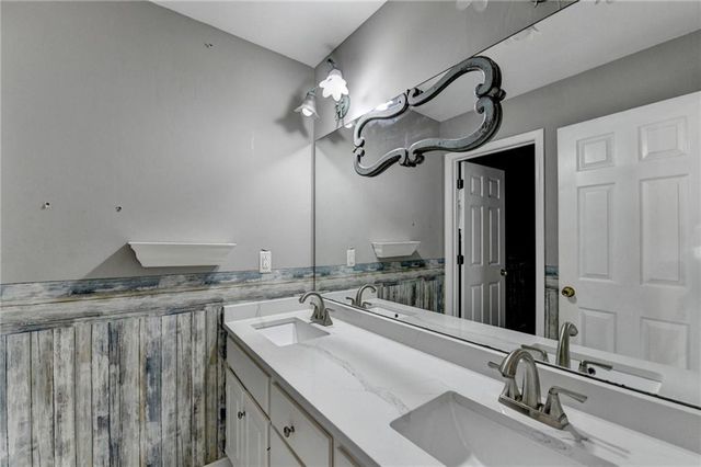 1015 ROWE OAK Circle, Lawrenceville, GA 30043