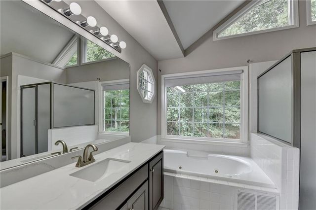 1015 ROWE OAK Circle, Lawrenceville, GA 30043