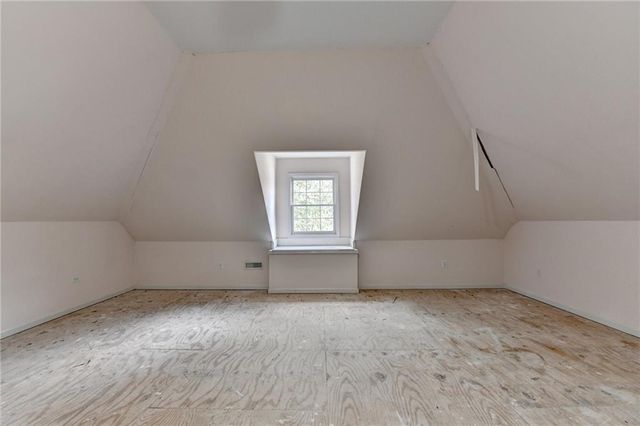 1015 ROWE OAK Circle, Lawrenceville, GA 30043