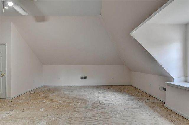 1015 ROWE OAK Circle, Lawrenceville, GA 30043