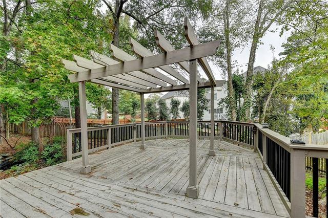 1015 ROWE OAK Circle, Lawrenceville, GA 30043