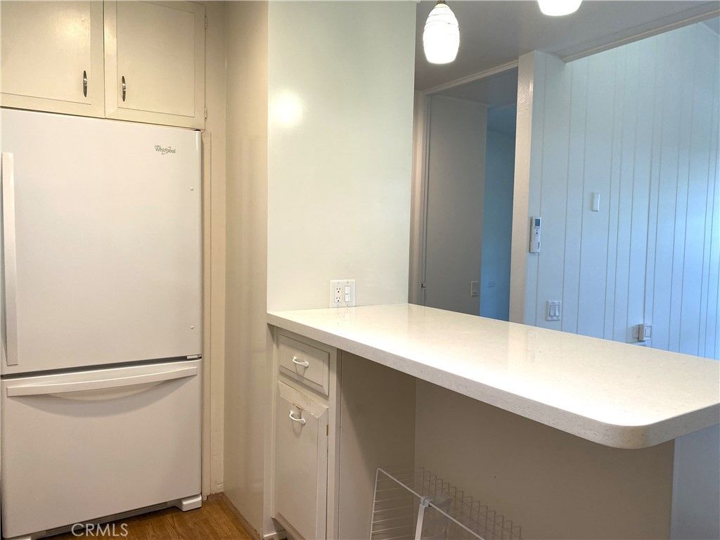 Image 10 of property listing at 1681 Monterey Rd., M2-15D, Seal Beach, CA 90740