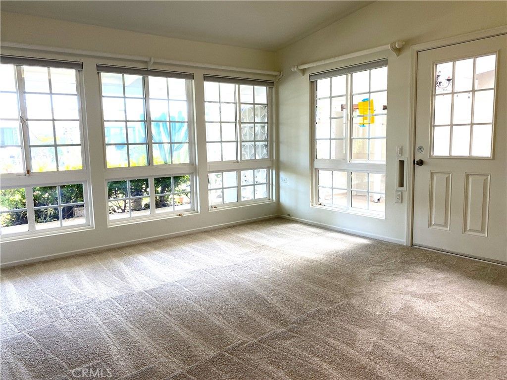 Image 13 of property listing at 1681 Monterey Rd., M2-15D, Seal Beach, CA 90740