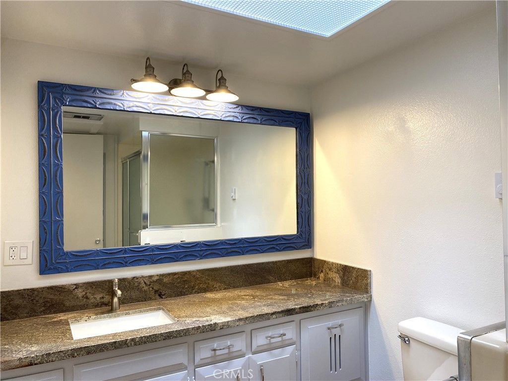 Image 20 of property listing at 1681 Monterey Rd., M2-15D, Seal Beach, CA 90740
