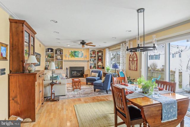 2204 CONTINENTAL DR, Harrisburg, PA 17110