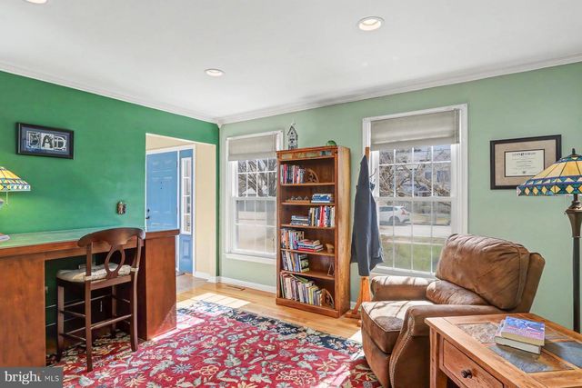 2204 CONTINENTAL DR, Harrisburg, PA 17110