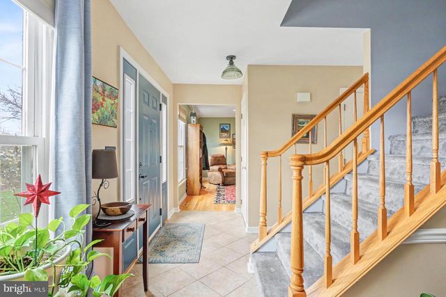 2204 CONTINENTAL DR, Harrisburg, PA 17110