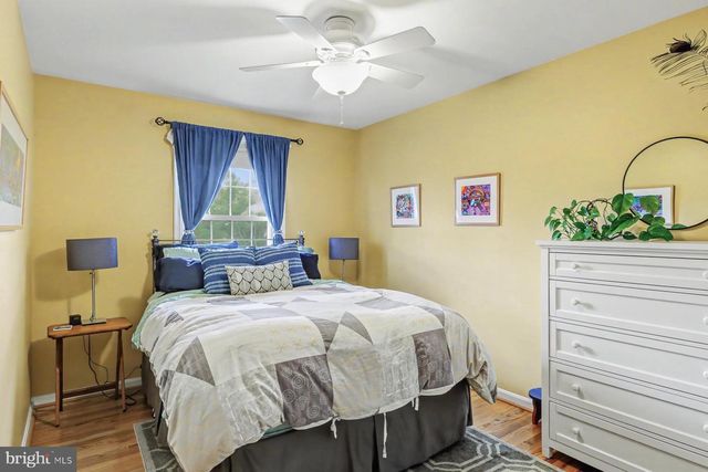 2204 CONTINENTAL DR, Harrisburg, PA 17110