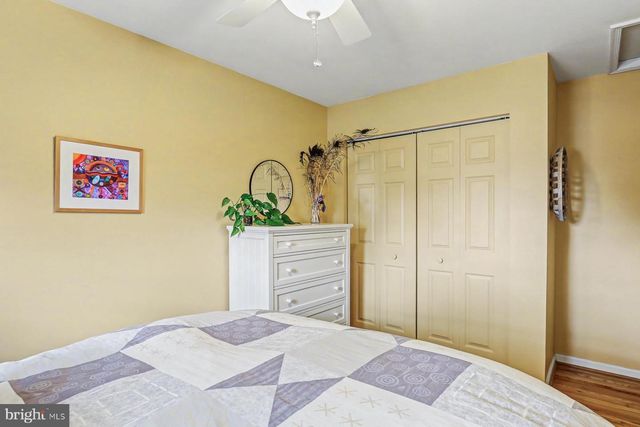 2204 CONTINENTAL DR, Harrisburg, PA 17110