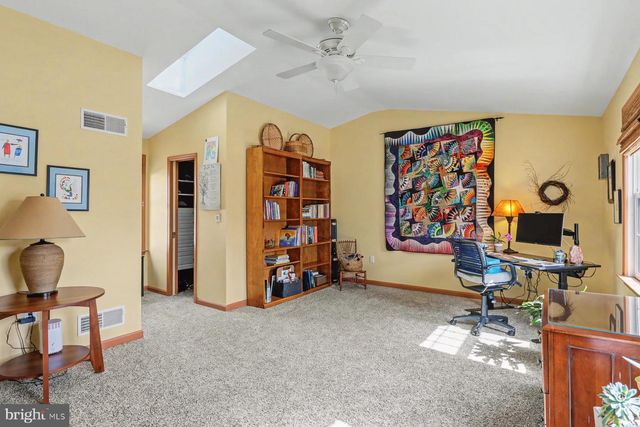 2204 CONTINENTAL DR, Harrisburg, PA 17110