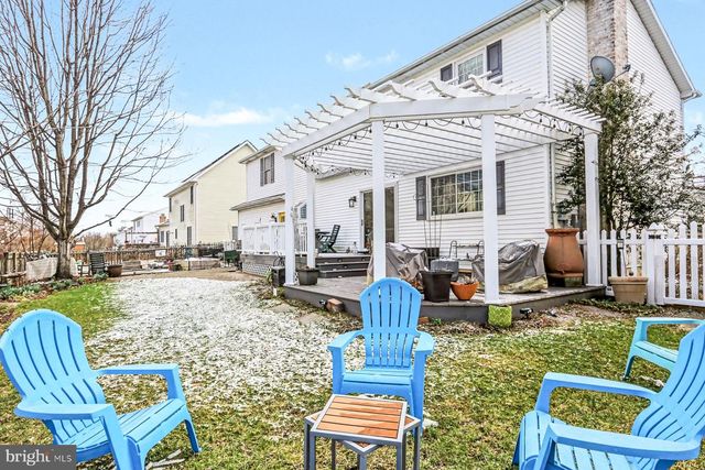 2204 CONTINENTAL DR, Harrisburg, PA 17110