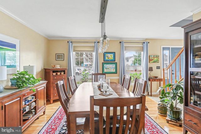 2204 CONTINENTAL DR, Harrisburg, PA 17110